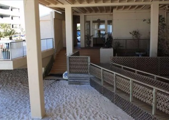 Fontainebleau Terrace